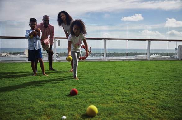 Celebrity Cruises The Lawn Club 9.jpg